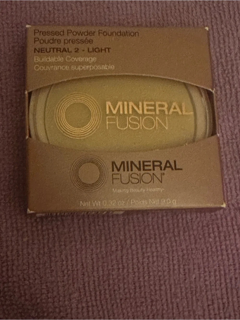 Mineral Fusion Pressed Powder Compact — Beige/Gold Packaging -NEW